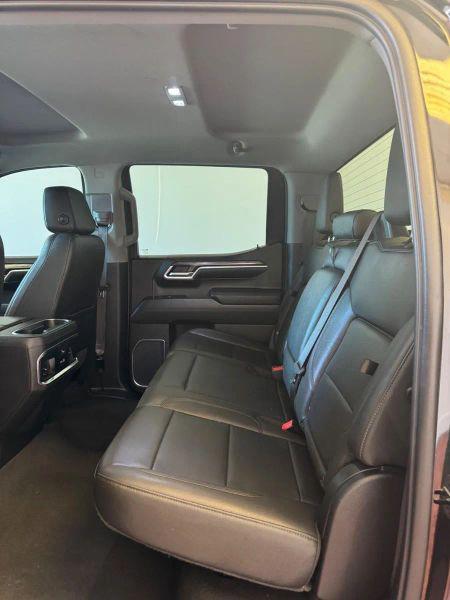 2022 Chevrolet Silverado 1500 4WD Crew Cab Short Bed LTZ