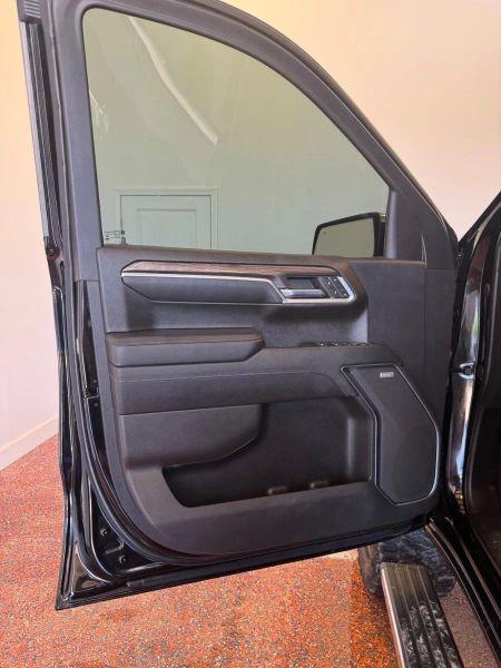 2022 Chevrolet Silverado 1500 4WD Crew Cab Short Bed LTZ