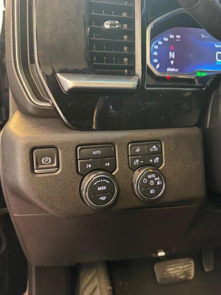 2022 Chevrolet Silverado 1500 4WD Crew Cab Short Bed LTZ