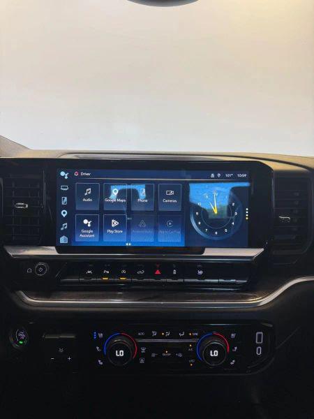 2022 Chevrolet Silverado 1500 4WD Crew Cab Short Bed LTZ