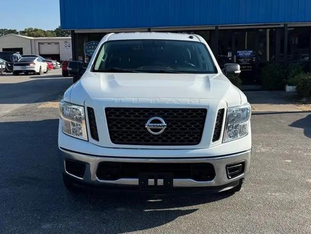 2019 Nissan Titan SV