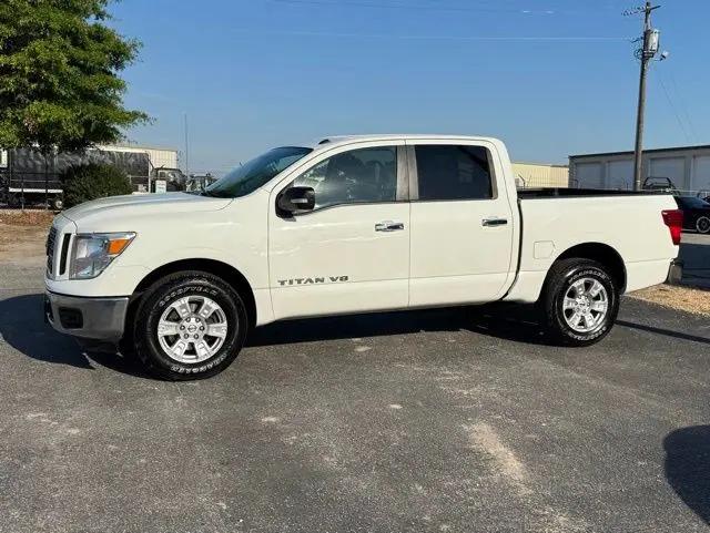 2019 Nissan Titan SV
