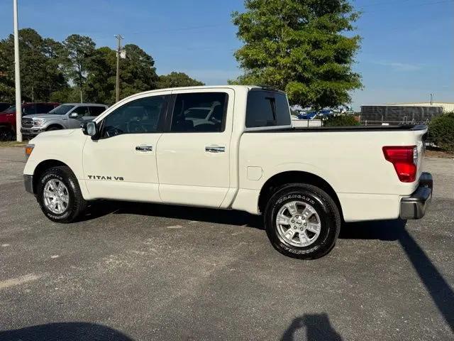 2019 Nissan Titan SV
