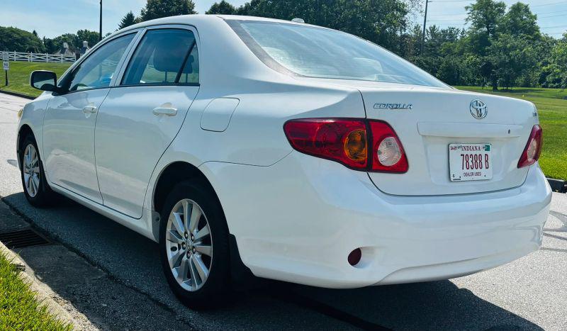 2010 Toyota Corolla LE