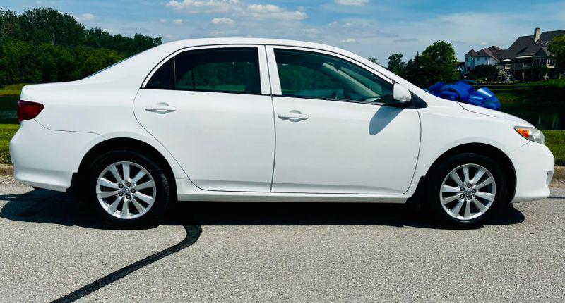 2010 Toyota Corolla LE