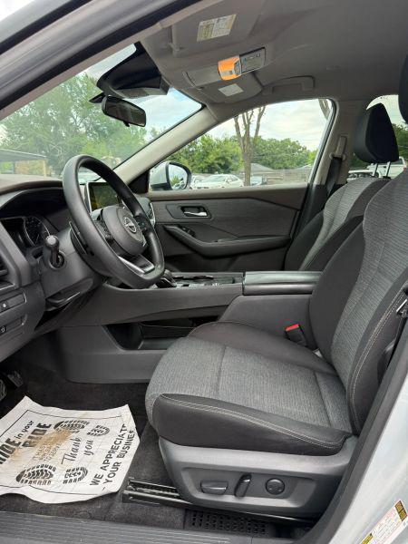 2023 Nissan Rogue SV FWD