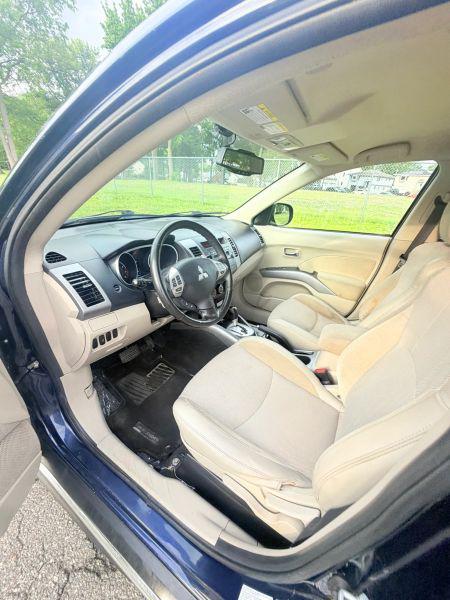 2012 Mitsubishi Outlander SE