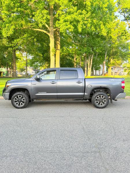 2014 Toyota Tundra Limited 5.7L V8