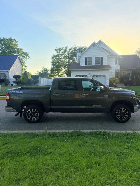 2014 Toyota Tundra Limited 5.7L V8