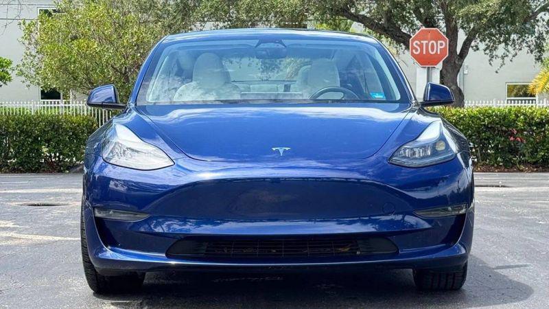2023 Tesla Model 3 Rear-Wheel Drive
