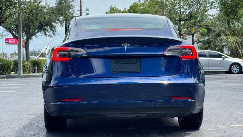 2023 Tesla Model 3 Rear-Wheel Drive