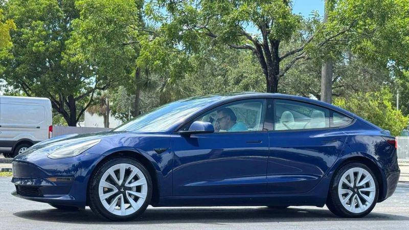 2023 Tesla Model 3 Rear-Wheel Drive