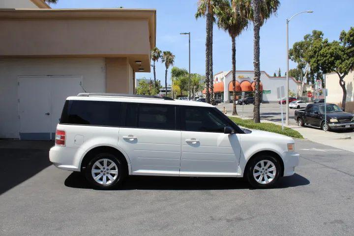 2011 Ford Flex SE
