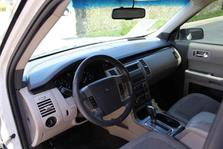 2011 Ford Flex SE