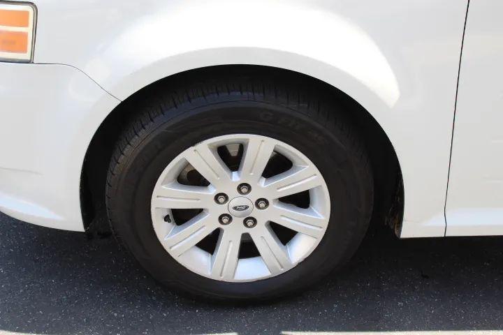 2011 Ford Flex SE