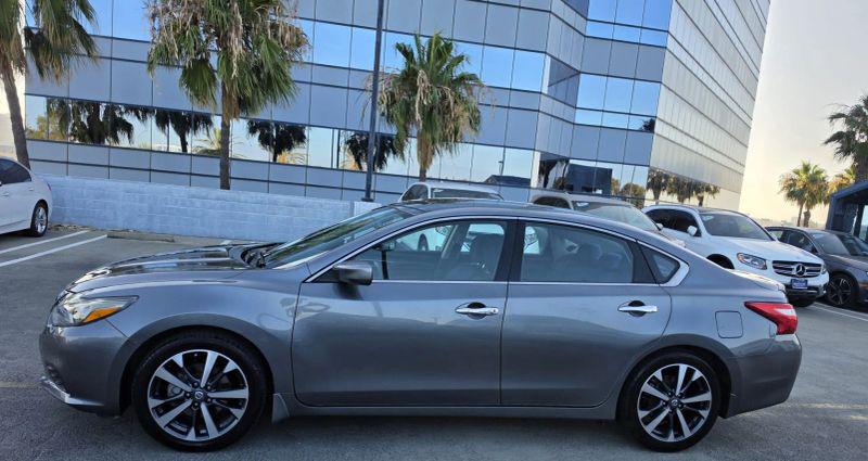 2016 Nissan Altima 2.5 SR