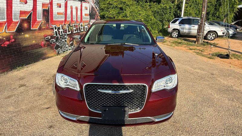 2018 Chrysler 300 Touring