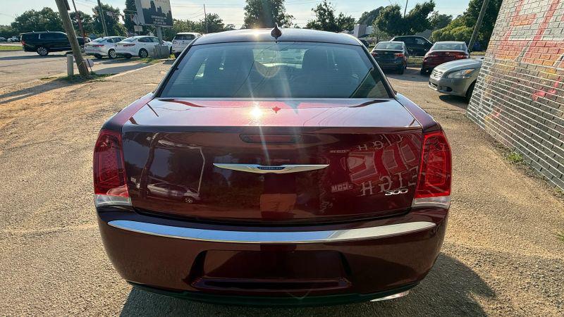 2018 Chrysler 300 Touring