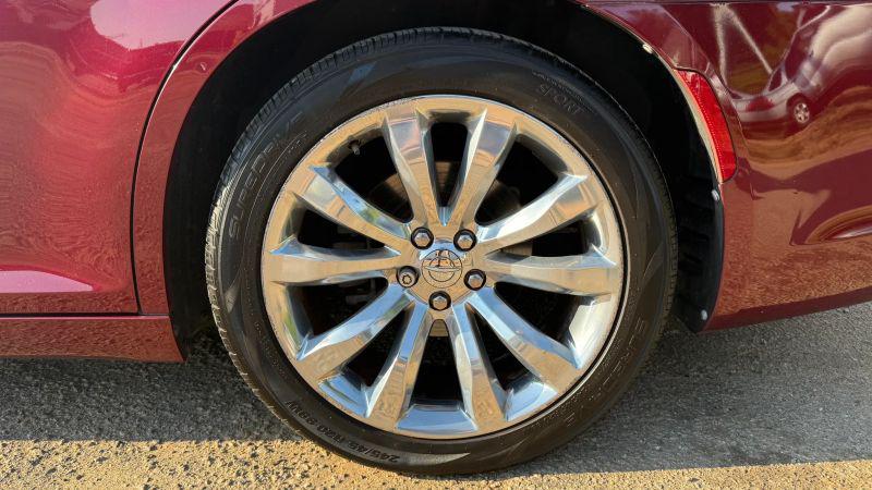 2018 Chrysler 300 Touring