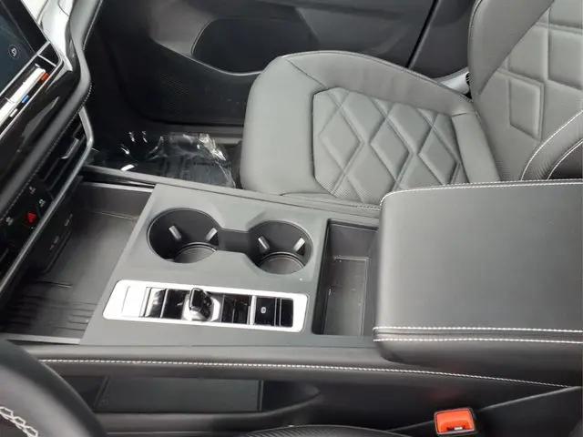 2026 Volkswagen Atlas Cross Sport SE