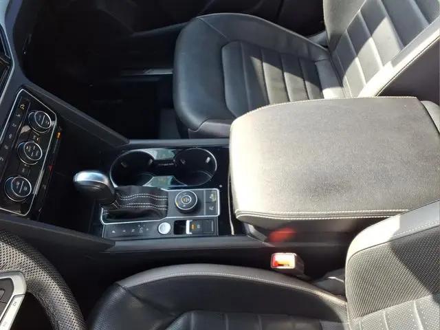 2023 Volkswagen Atlas Cross Sport 3.6L V6 SEL Premium R-Line