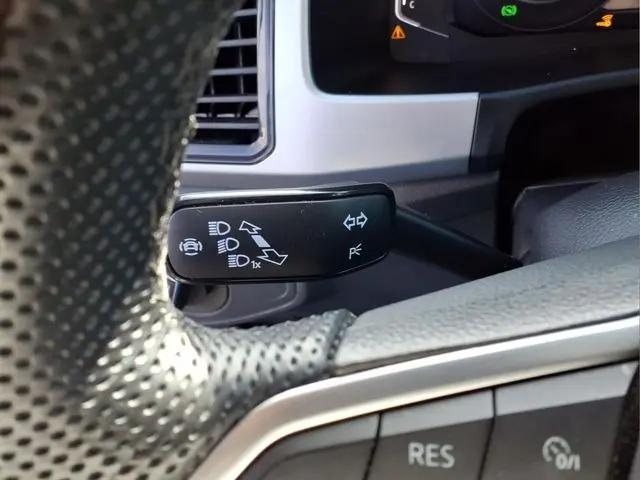 2023 Volkswagen Atlas Cross Sport 3.6L V6 SEL Premium R-Line