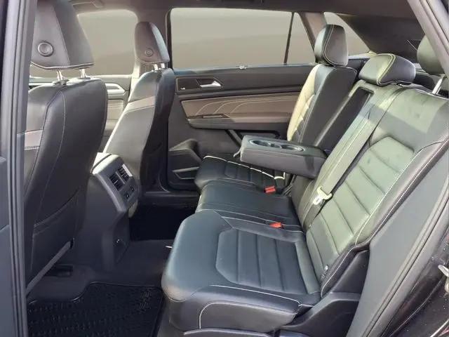 2023 Volkswagen Atlas Cross Sport 3.6L V6 SEL Premium R-Line