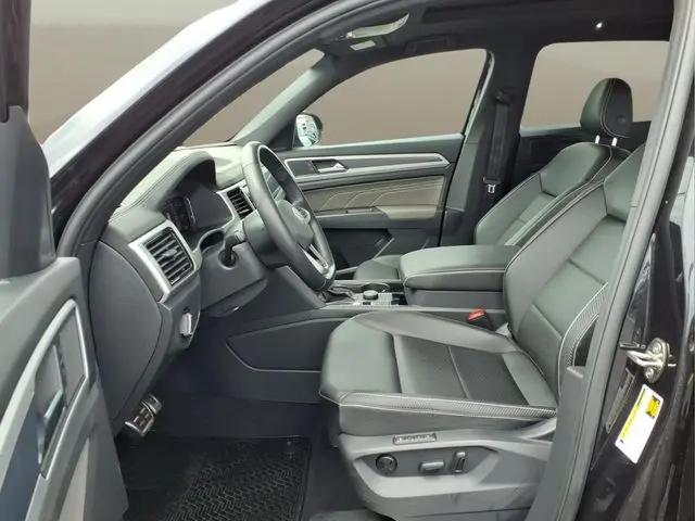 2023 Volkswagen Atlas Cross Sport 3.6L V6 SEL R-Line Black