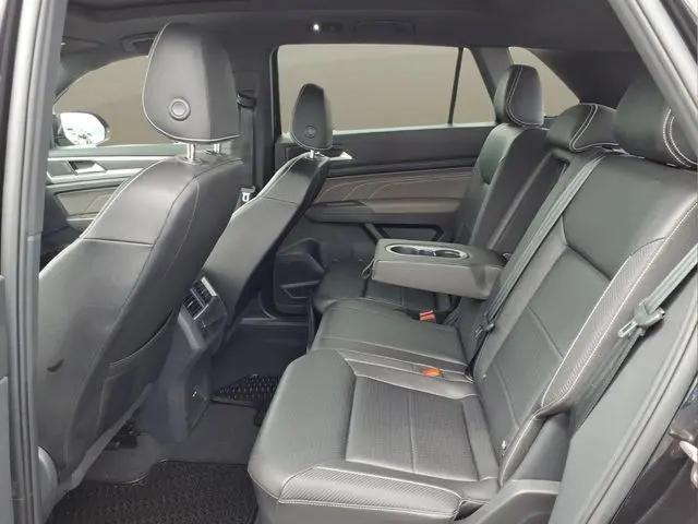 2023 Volkswagen Atlas Cross Sport 3.6L V6 SEL R-Line Black