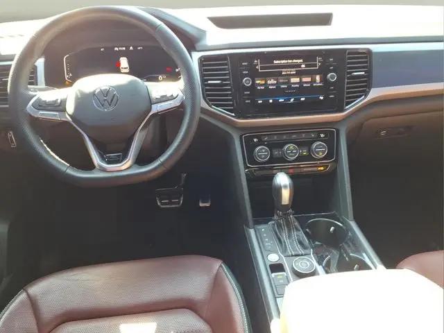 2023 Volkswagen Atlas Cross Sport 3.6L V6 SEL Premium R-Line