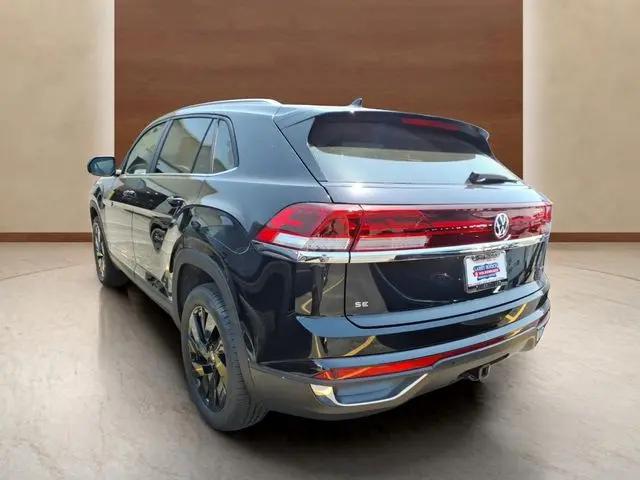 2026 Volkswagen Atlas Cross Sport SE with Technology