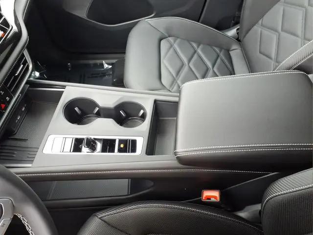 2026 Volkswagen Atlas Cross Sport SE