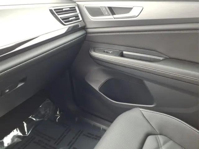 2026 Volkswagen Atlas Cross Sport SE