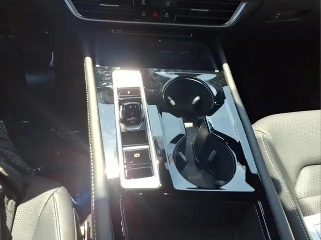 2026 Volkswagen Atlas Cross Sport SEL