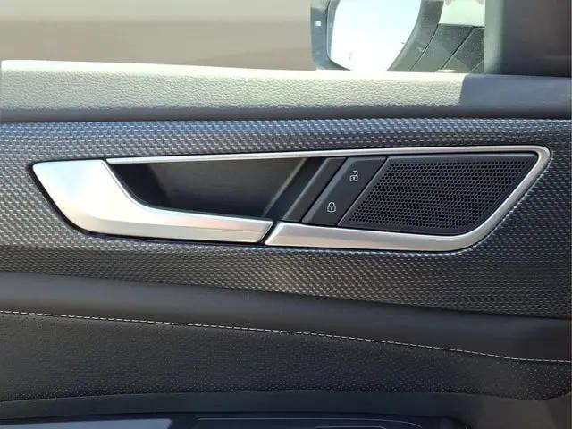 2026 Volkswagen Atlas Cross Sport SEL