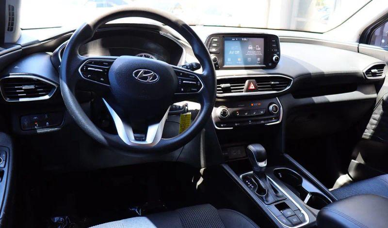 2019 Hyundai Santa Fe SE