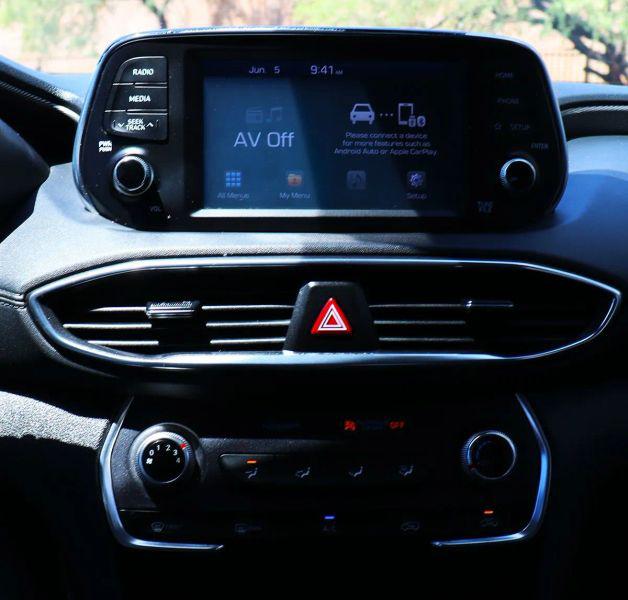 2019 Hyundai Santa Fe SE