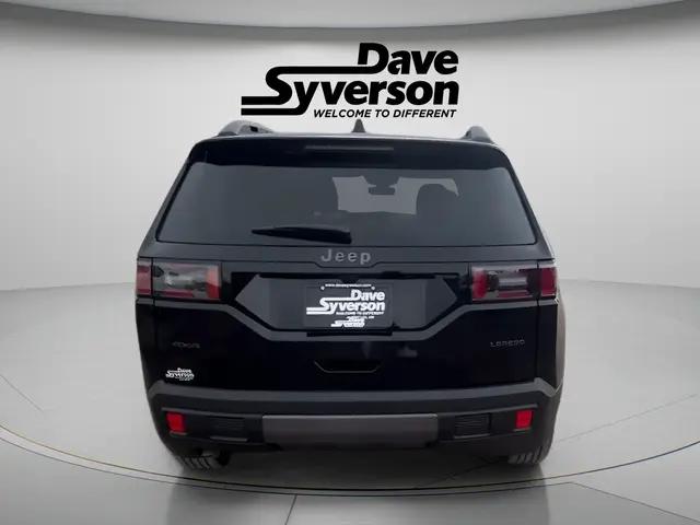 2026 Jeep Cherokee Laredo 4x4
