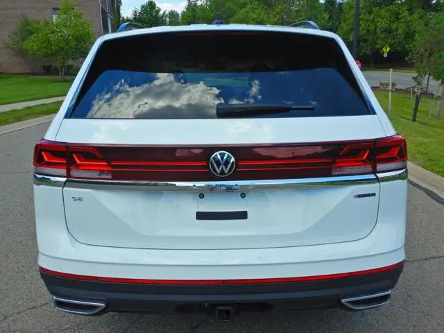 2025 Volkswagen Atlas 2.0T SE w/Technology