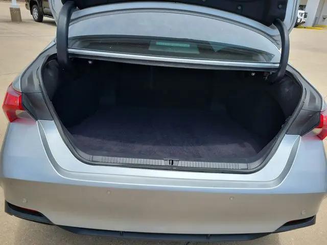 2021 Toyota Avalon Limited Hybrid