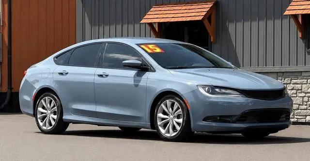 2015 Chrysler 200 S