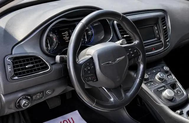 2015 Chrysler 200 S