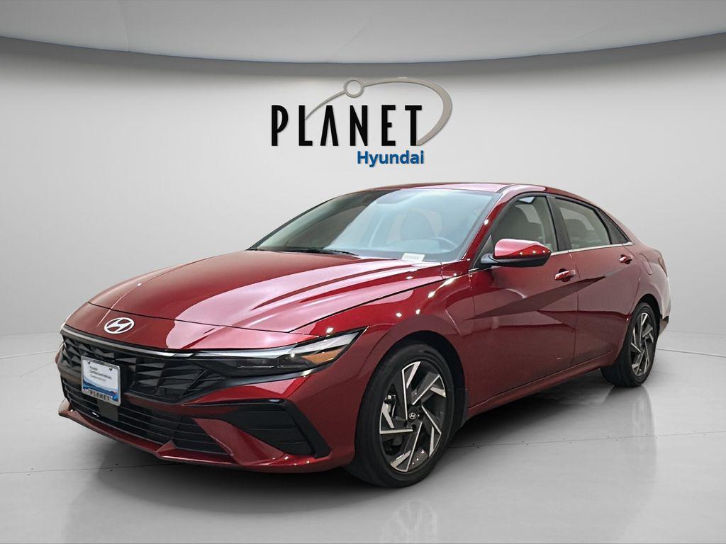 2025 Hyundai Elantra SEL - Photo 2