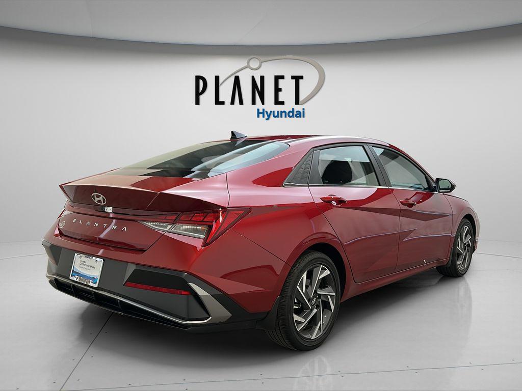 2025 Hyundai Elantra SEL - Photo 6