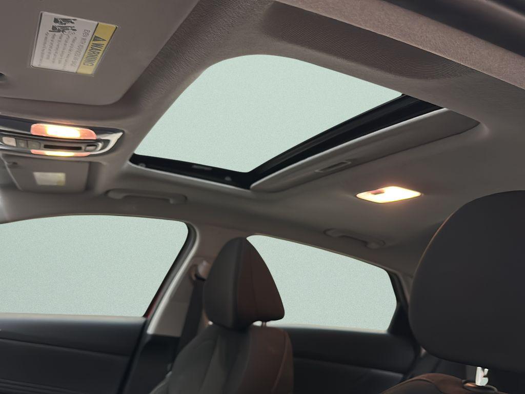 2025 Hyundai Elantra SEL - Photo 11
