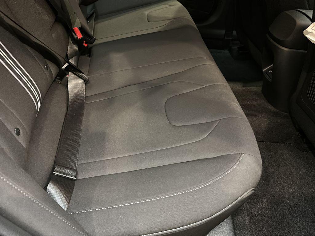 2025 Hyundai Elantra SEL - Photo 17