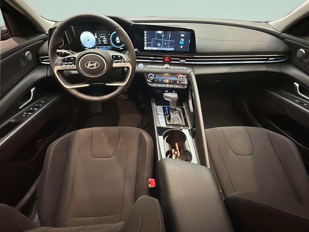 2025 Hyundai Elantra SEL - Photo 21