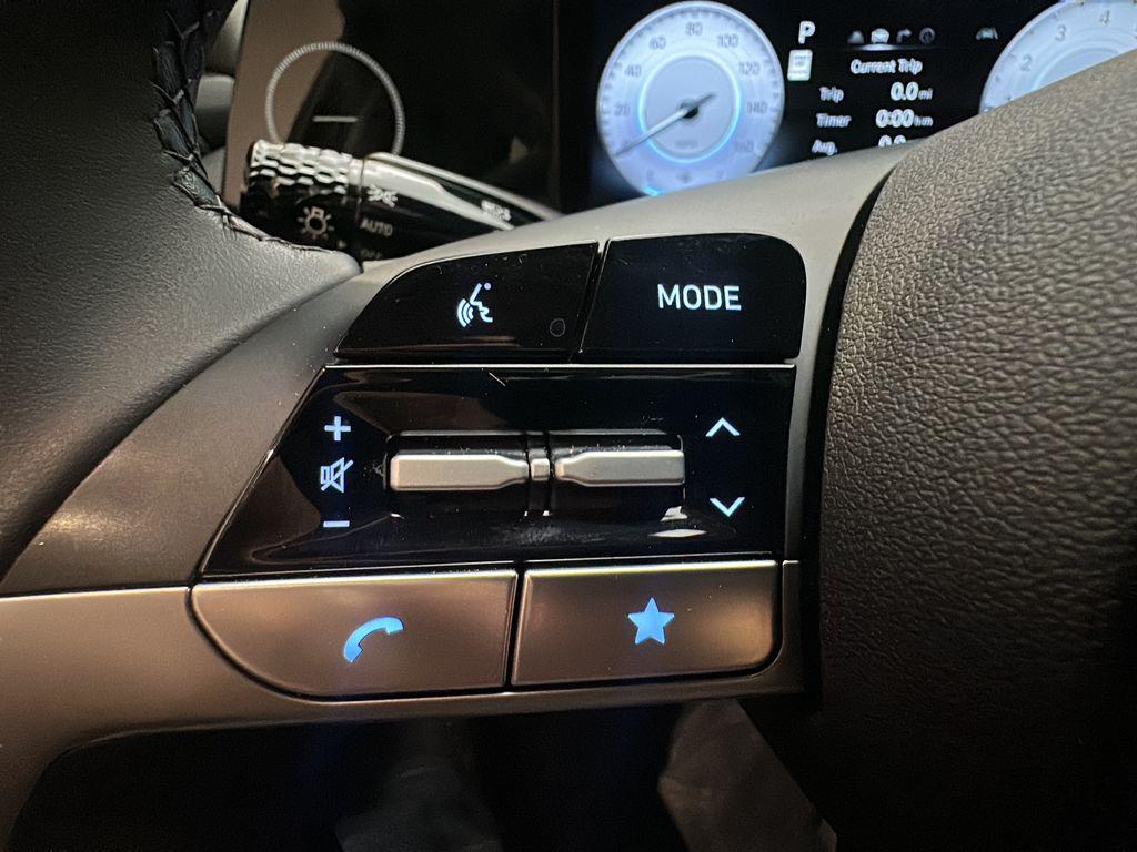 2025 Hyundai Elantra SEL - Photo 23