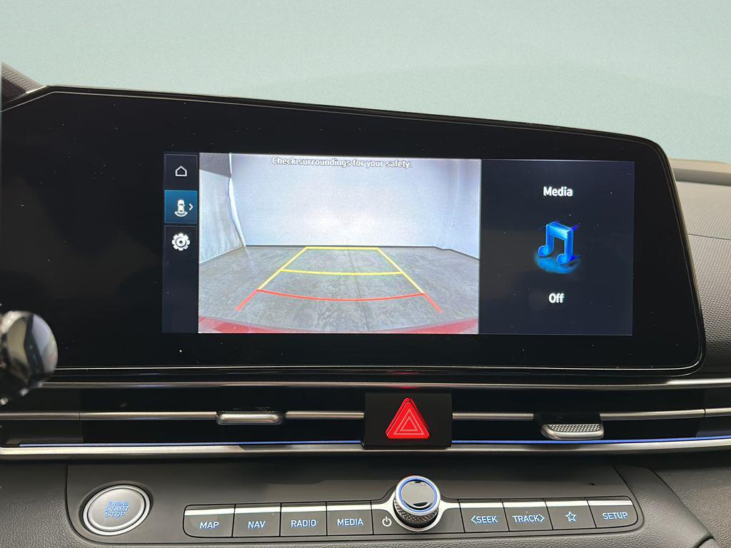 2025 Hyundai Elantra SEL - Photo 27