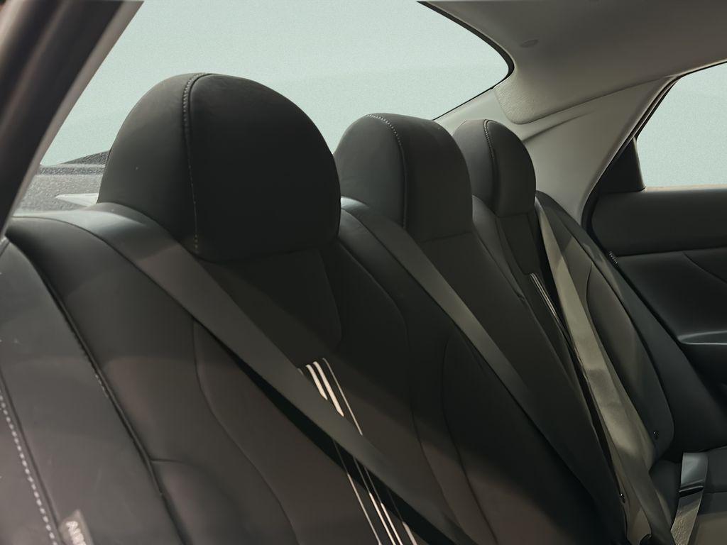 2025 Hyundai Elantra Blue - Photo 15
